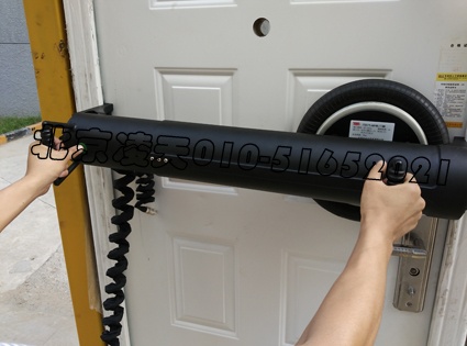 北京凌天外开式气动破门器通过公安部检测认证