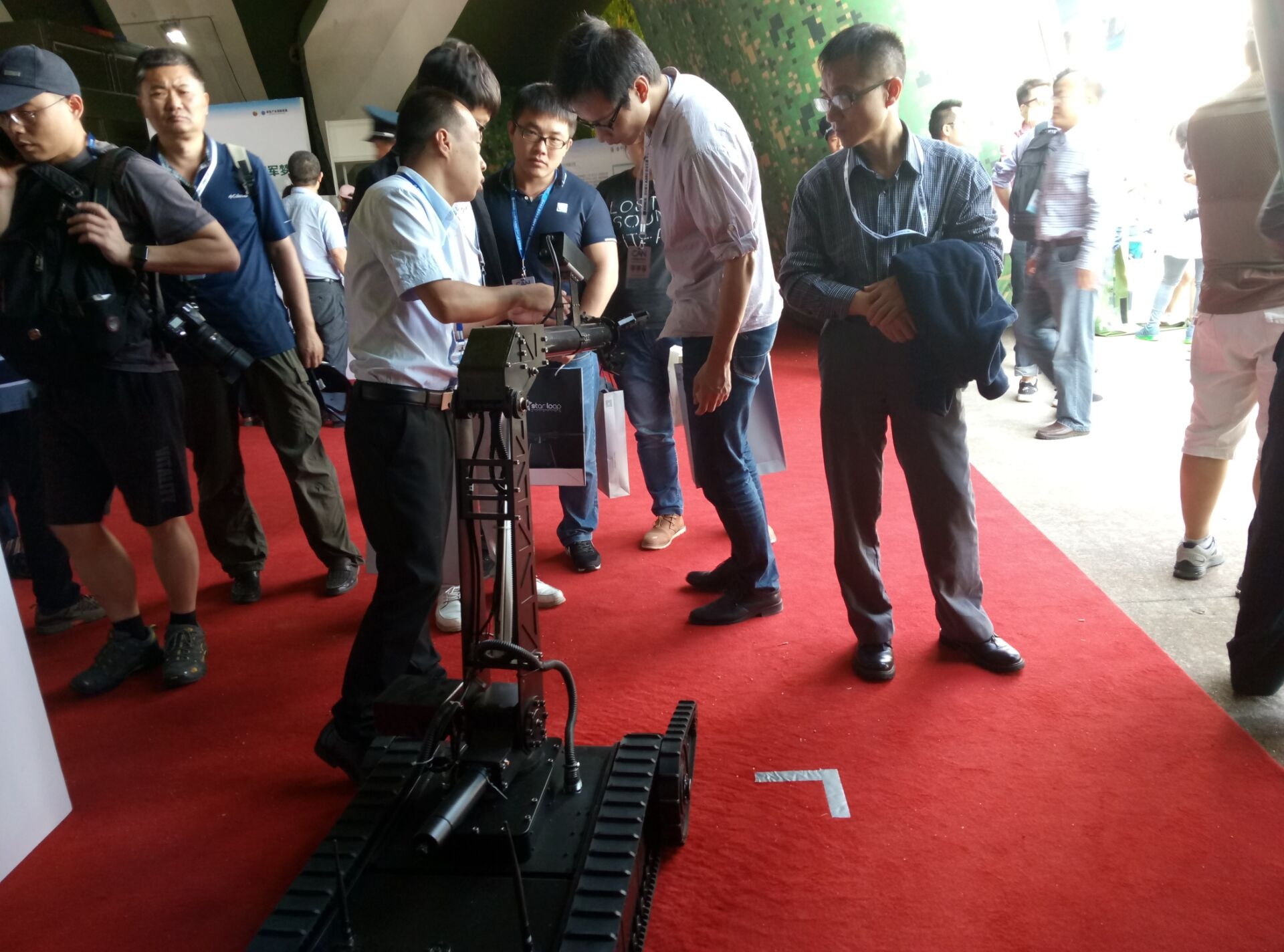 91蜜桃成品人视频入口