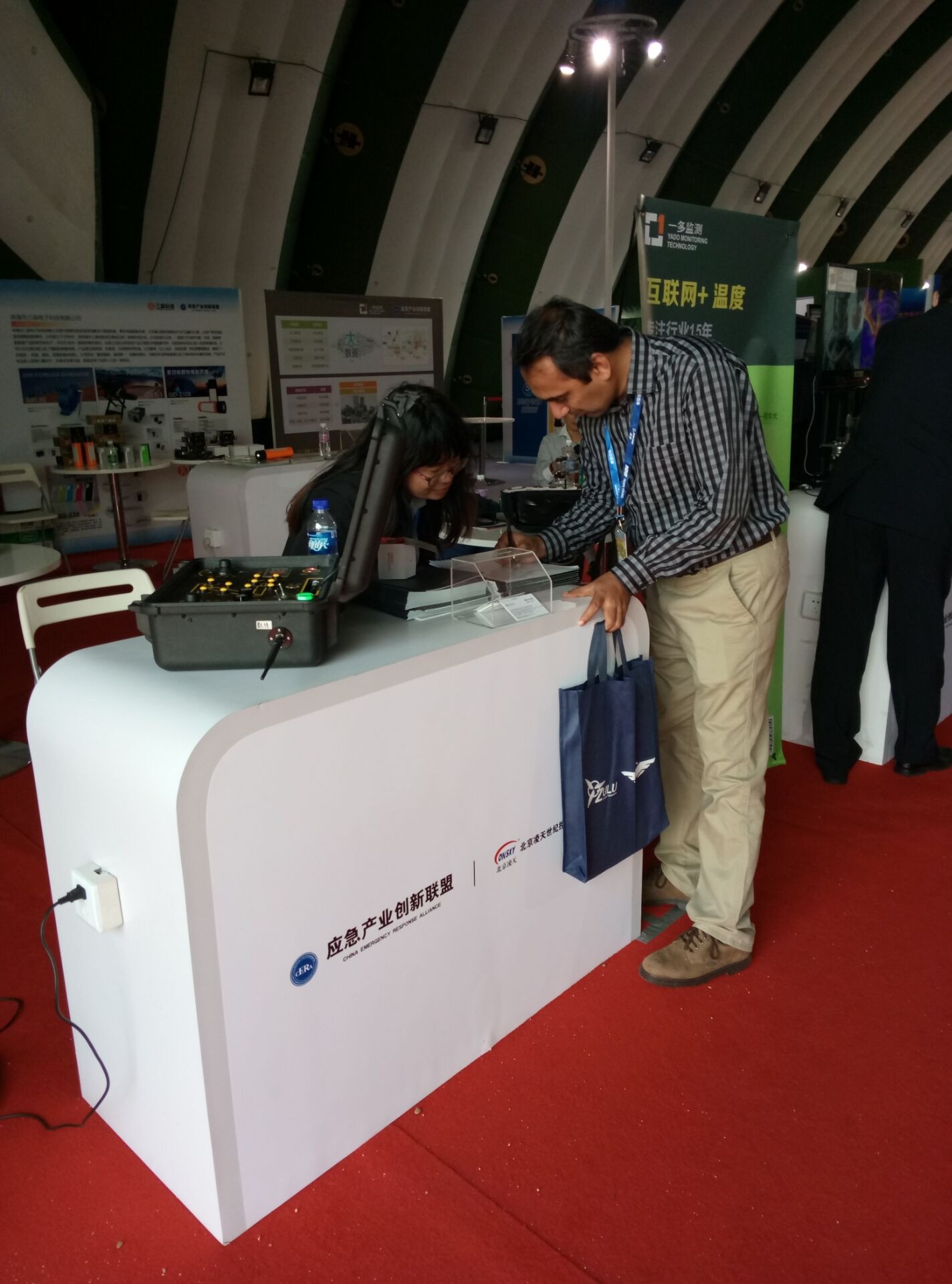 91蜜桃成品人视频入口