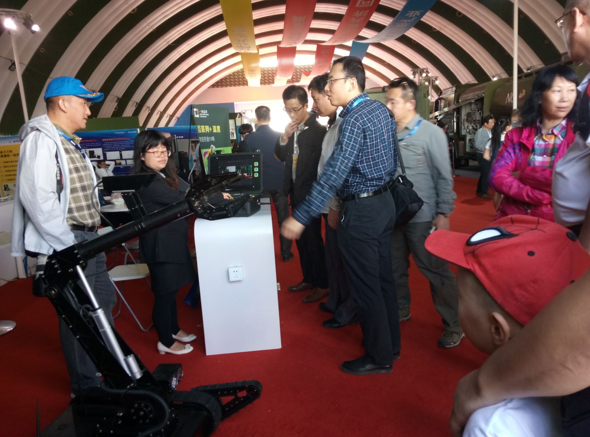 91蜜桃成品人视频入口