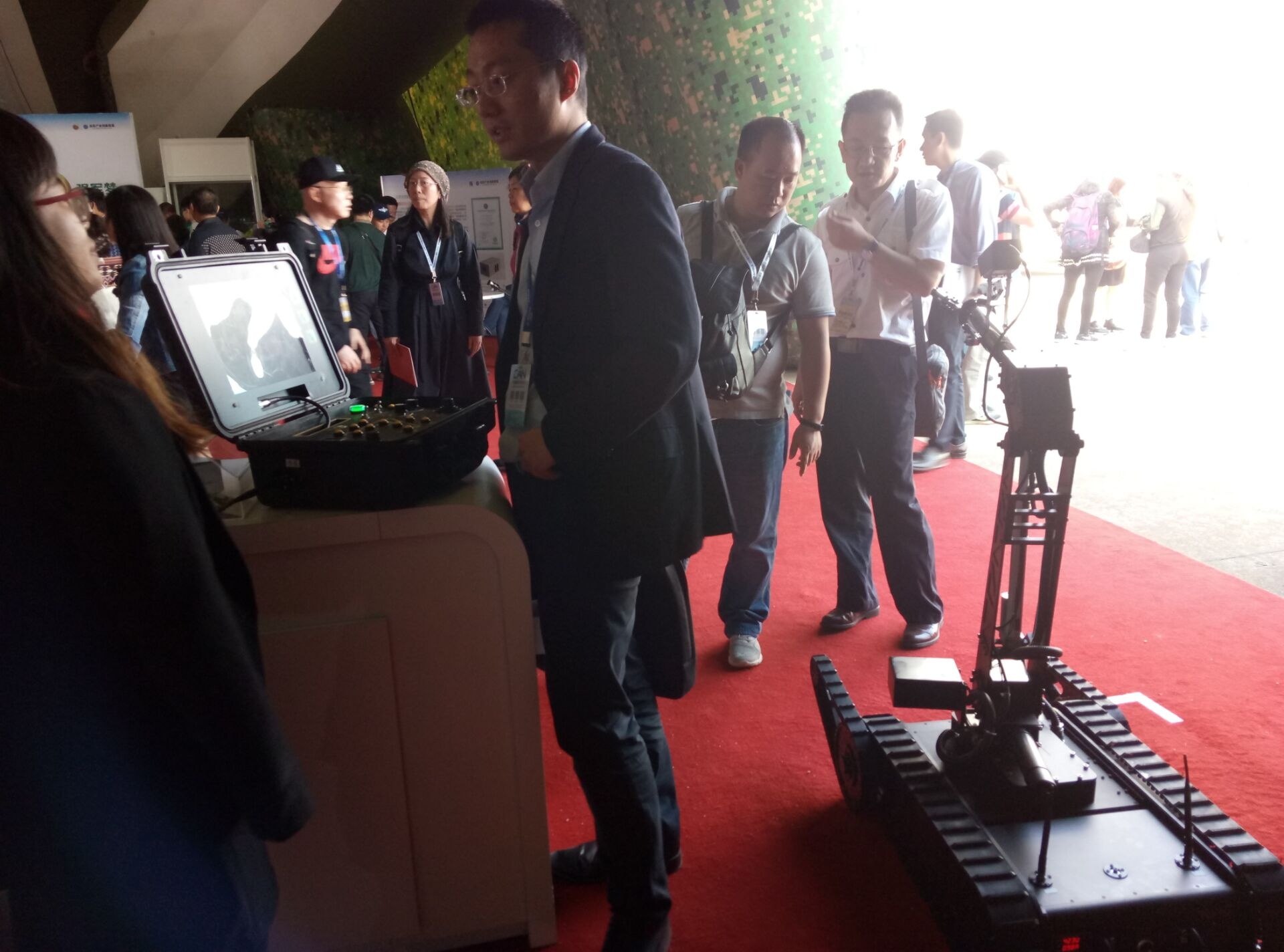 91蜜桃成品人视频入口