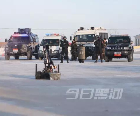 黑河反恐防爆实战！看凌天排爆机器人如何在零下25°迅速出击。