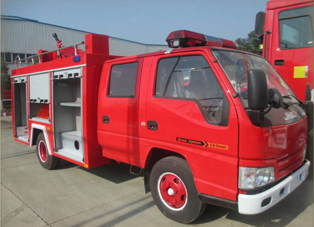供水消防车