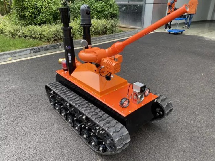 【新品发布】有了干粉灭火机器人，灭了它:电力管廊火灾