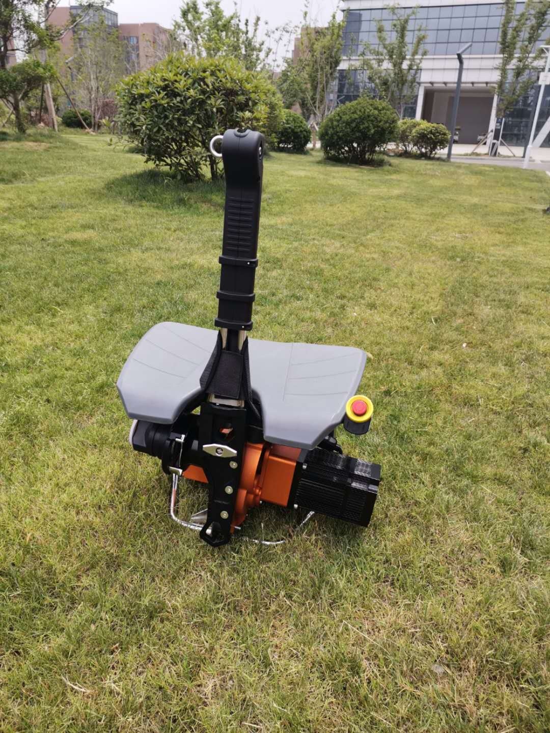 最危险的救援，理应有更安全的装备，座椅式自动升降机电动上升器，专为高层救援，风电作业设计