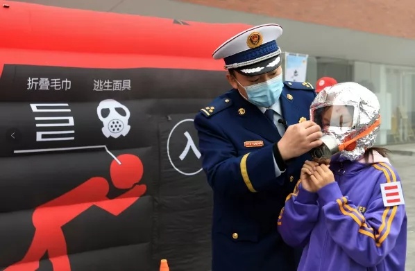 91蜜桃成品人视频入口